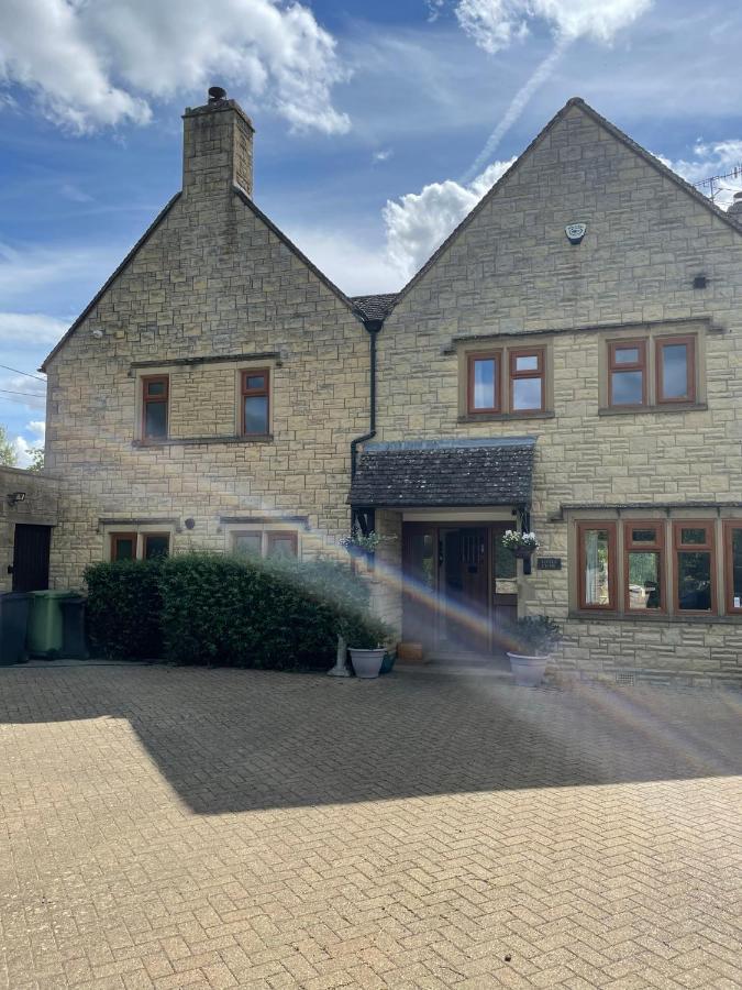 Cotswolds Luxury House In Central Bourton Large Sleeps 2-11. Pet Friendly. المظهر الخارجي الصورة
