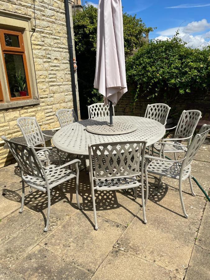 Cotswolds Luxury House In Central Bourton Large Sleeps 2-11. Pet Friendly. المظهر الخارجي الصورة