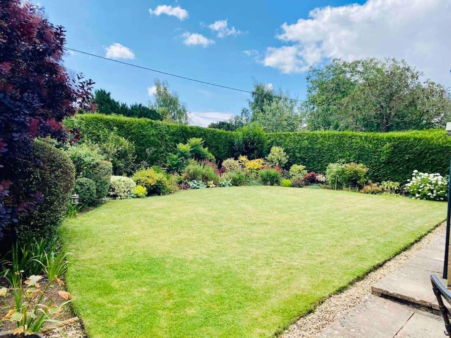 Cotswolds Luxury House In Central Bourton Large Sleeps 2-11. Pet Friendly. المظهر الخارجي الصورة